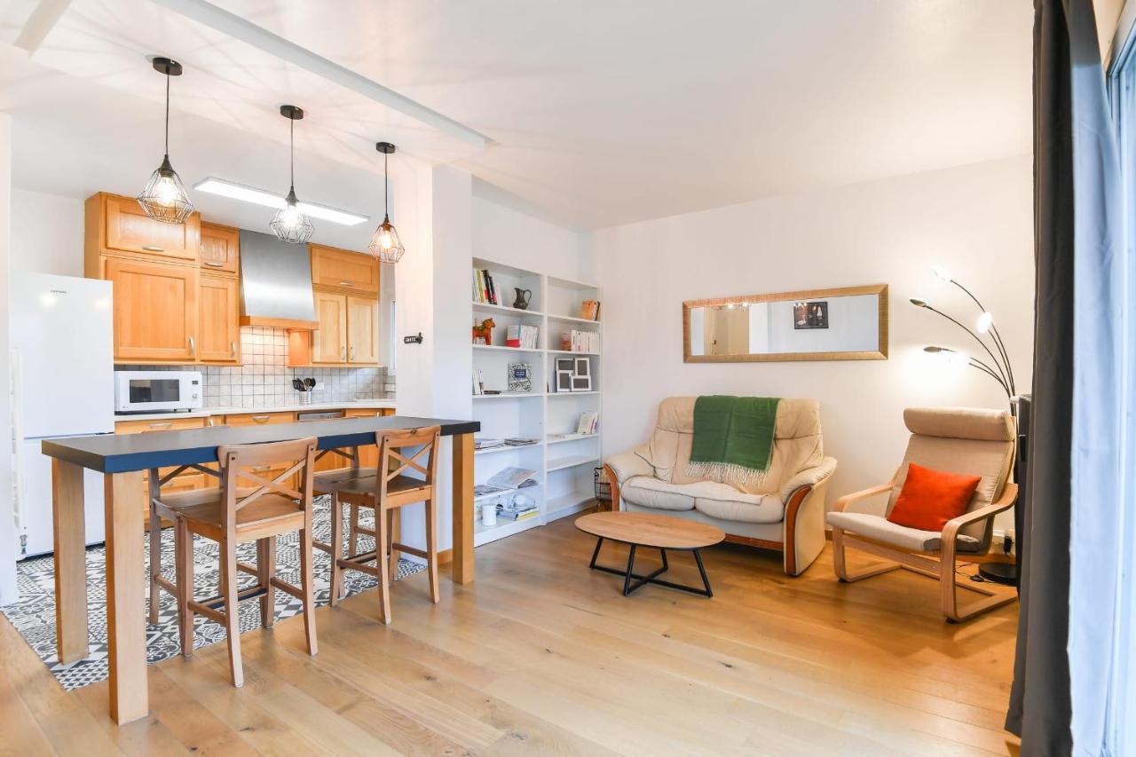 Nice Apartment With Balcony Very Close To The City Center Annecy Exterior photo
